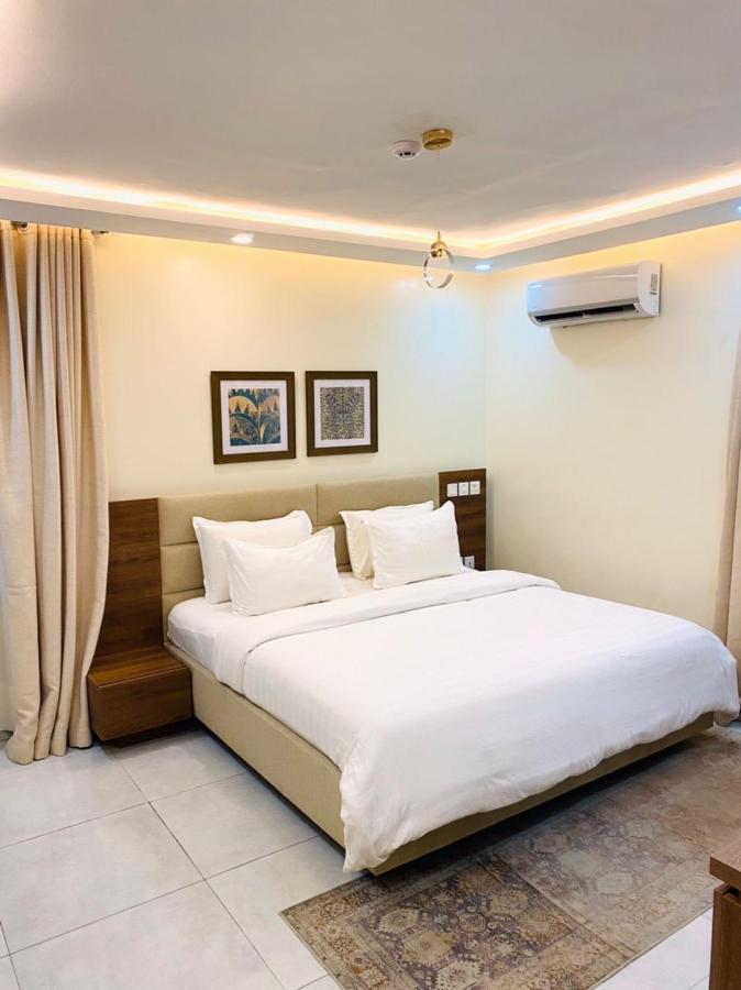 Plush Hotel,أبوجا المظهر الخارجي الصورة