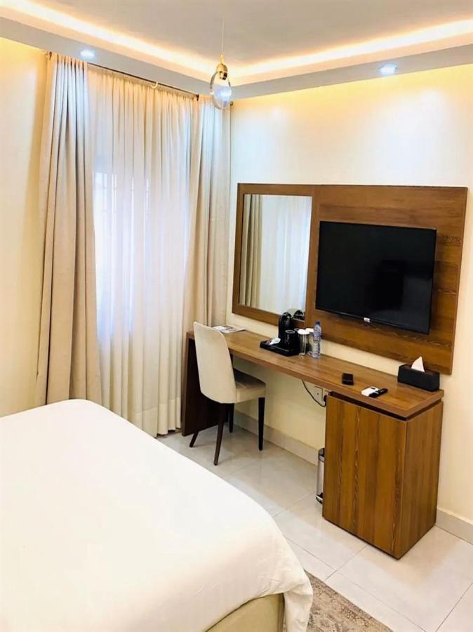 Plush Hotel,أبوجا المظهر الخارجي الصورة