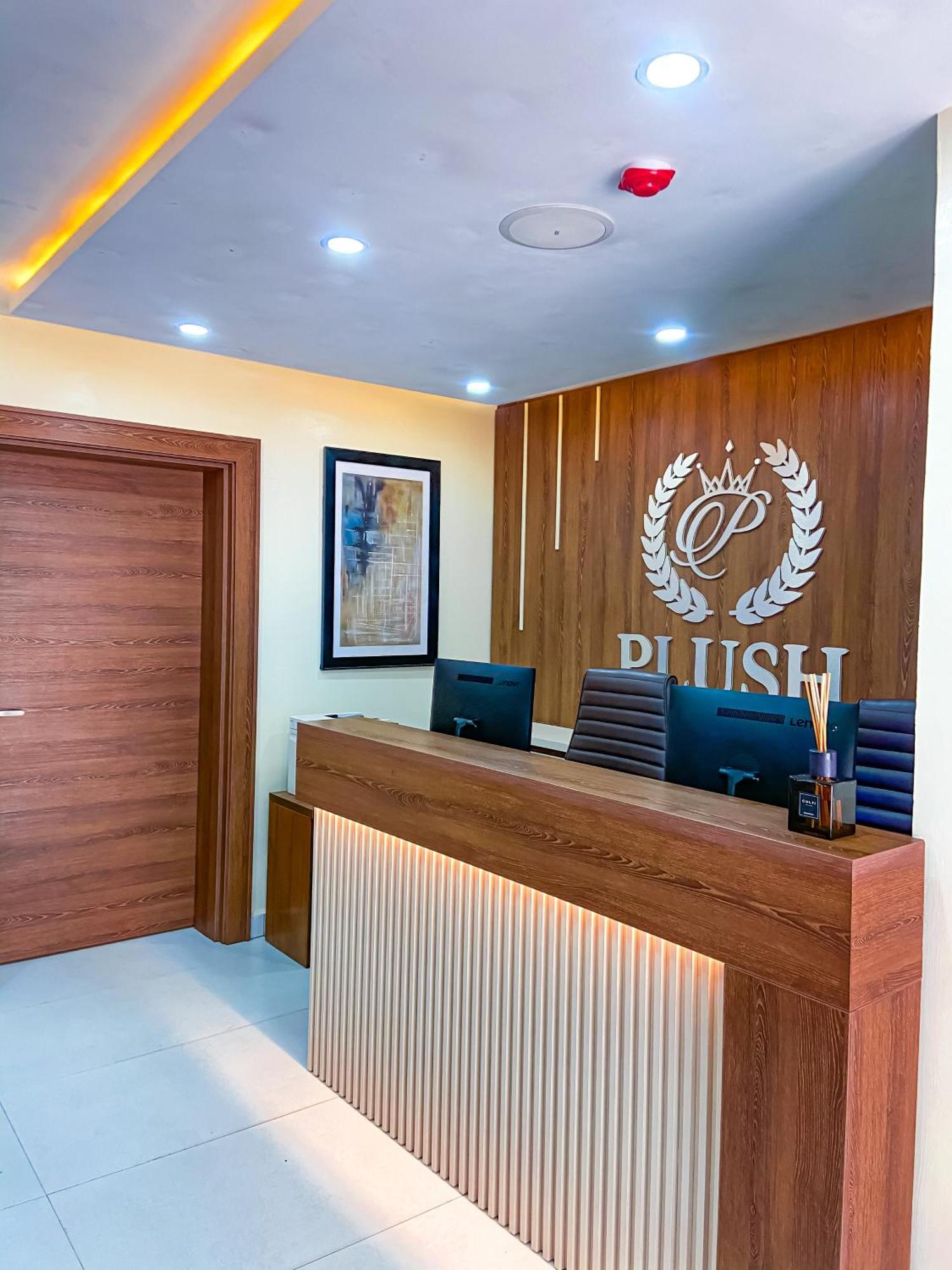 Plush Hotel,أبوجا المظهر الخارجي الصورة